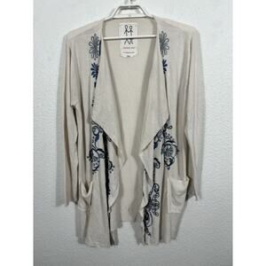 Johnny Was Cardigan Sweater Size Large Ivory Embroidered Floral Rayon Blend‎